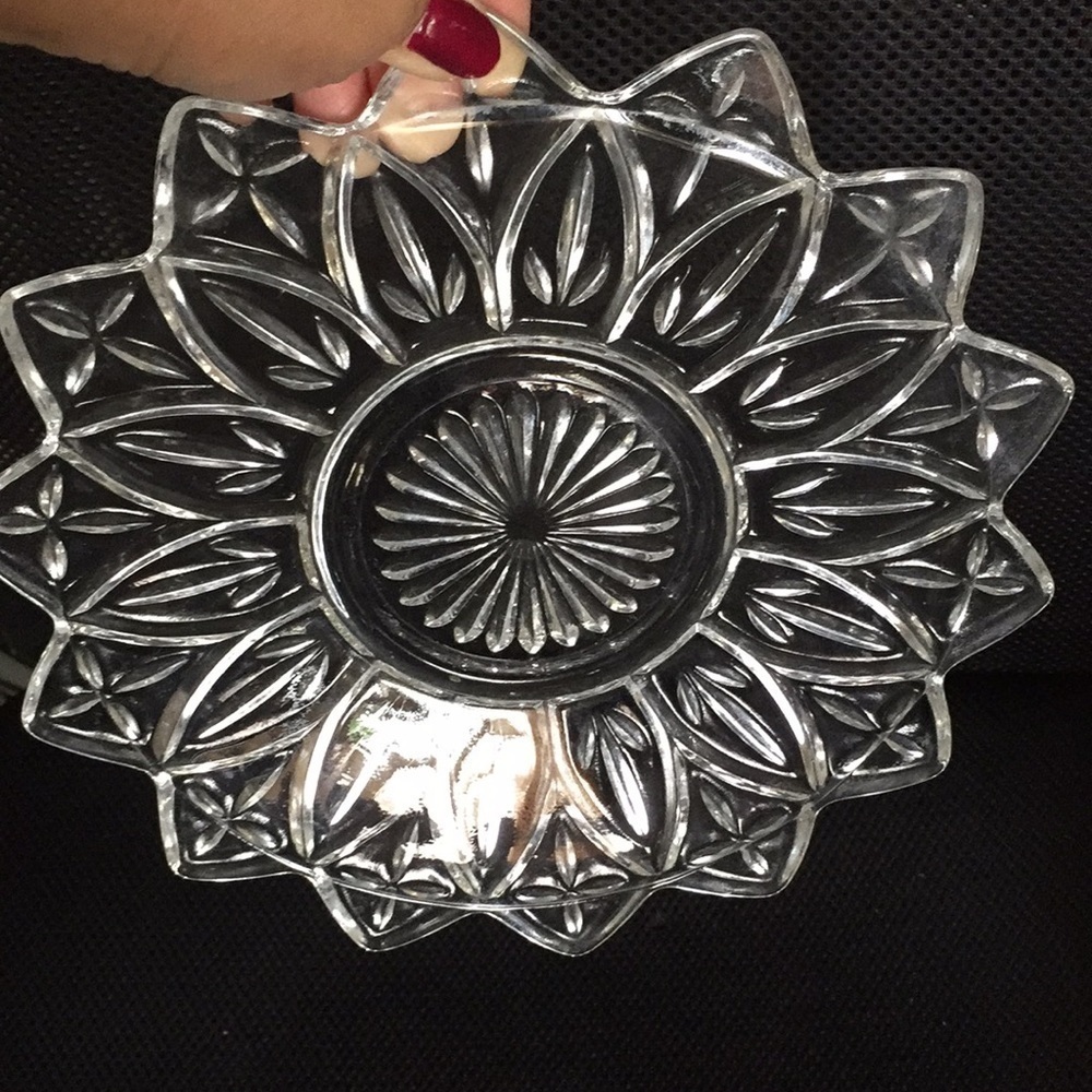 Federal Glass Company Starburst 14 Point Platter - Picture 2 of 9